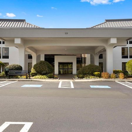 Hampton Inn By Hilton Милфорд Экстерьер фото