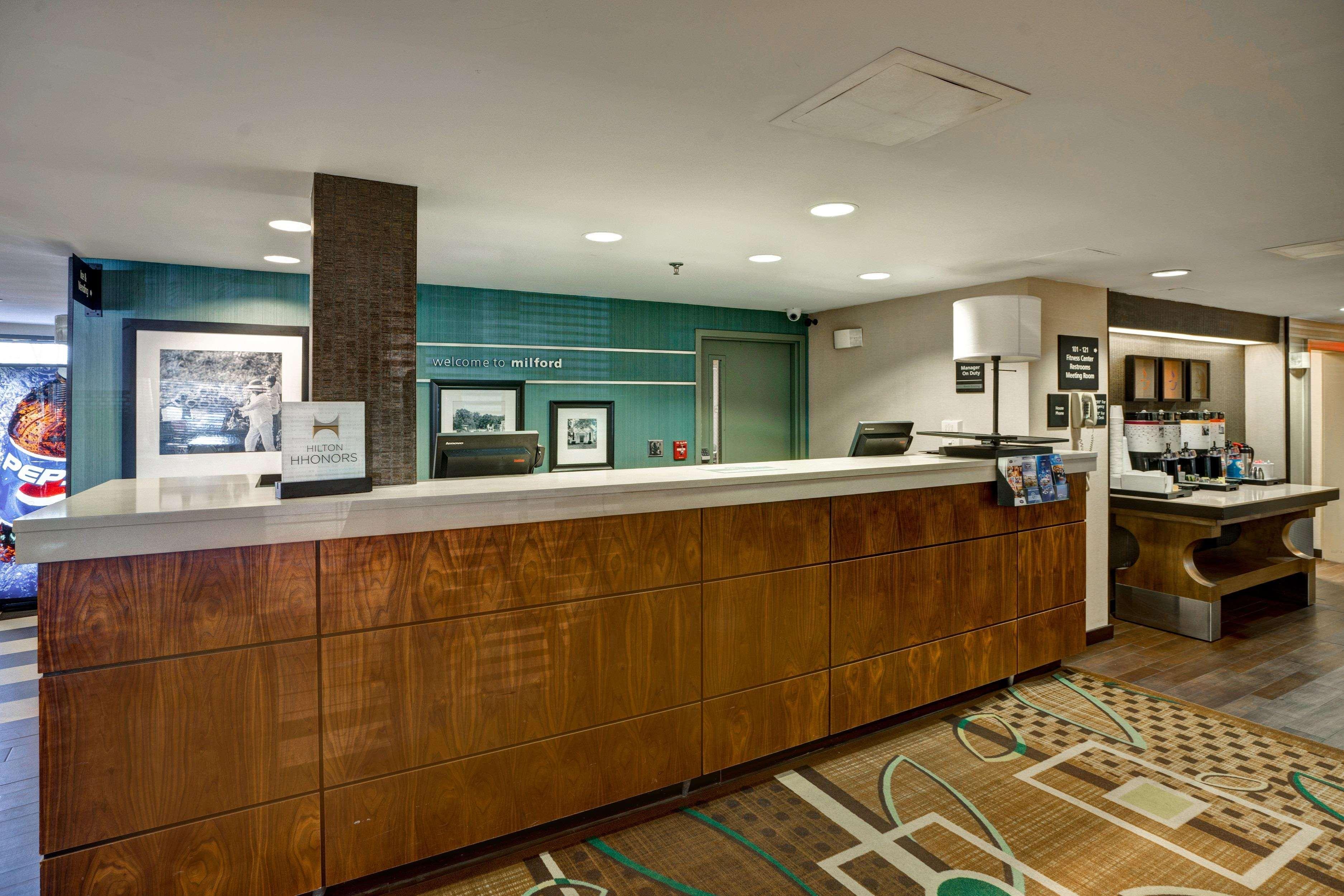 Hampton Inn By Hilton Милфорд Экстерьер фото