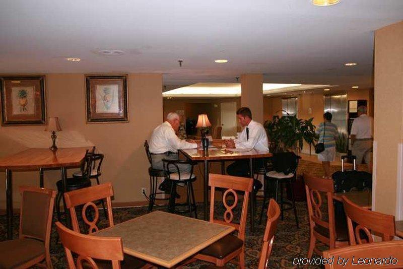 Hampton Inn By Hilton Милфорд Экстерьер фото