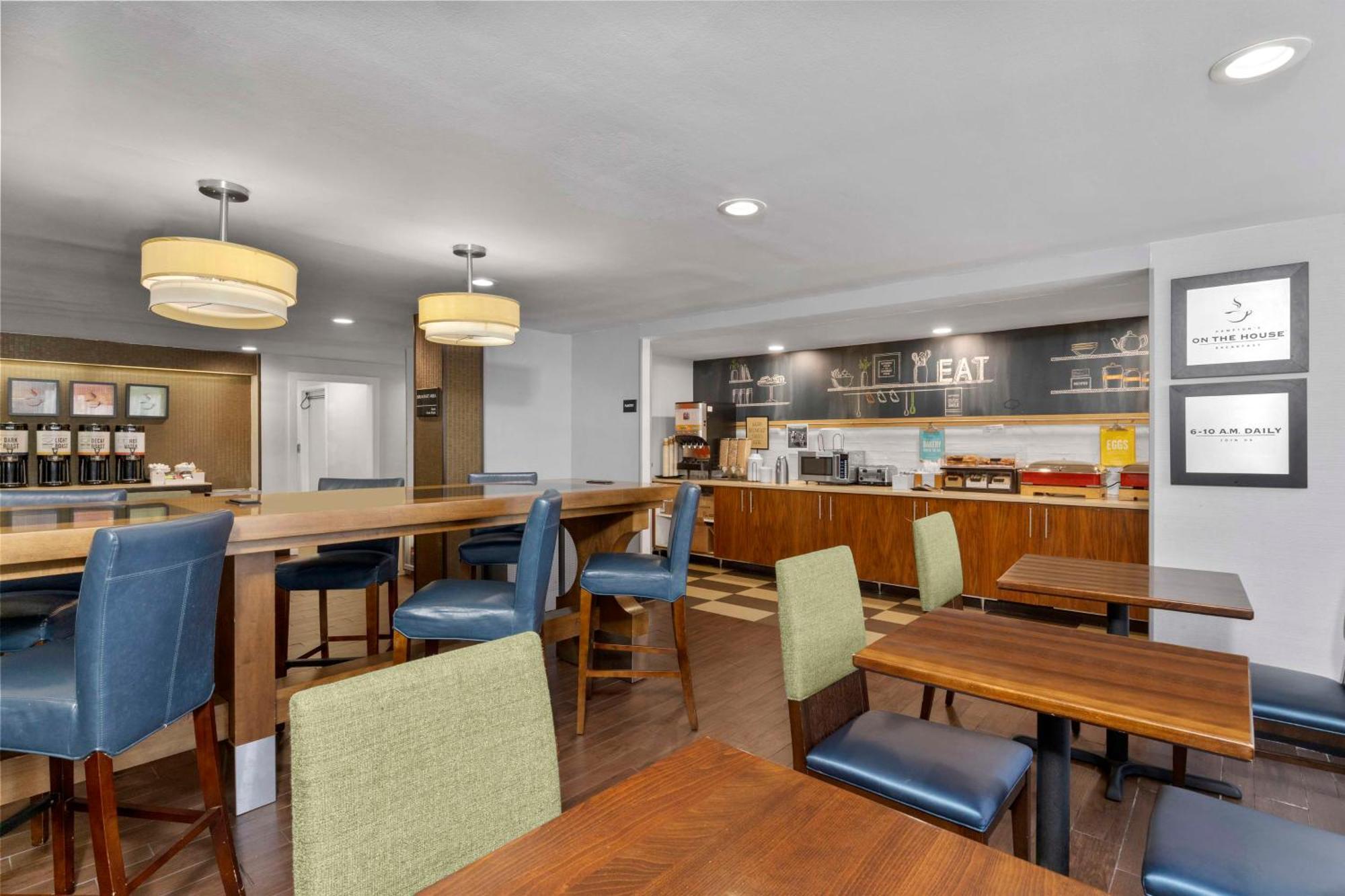 Hampton Inn By Hilton Милфорд Экстерьер фото