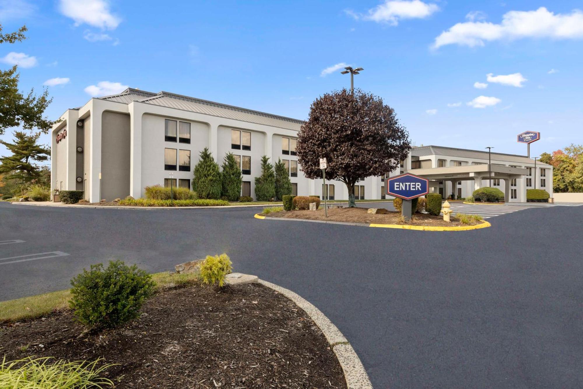 Hampton Inn By Hilton Милфорд Экстерьер фото